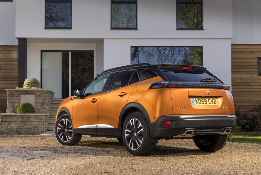  Peugeot 2008 GT Line 2020 года  (UK) (фото 11 из 11)